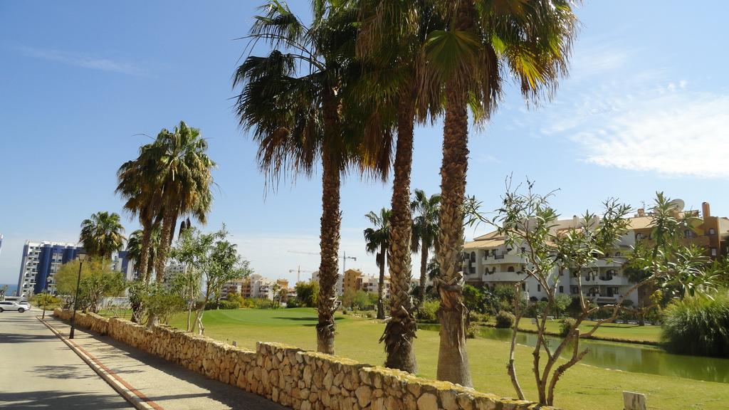 He La Entrada Punta Prima Hotel Torrevieja Exterior foto