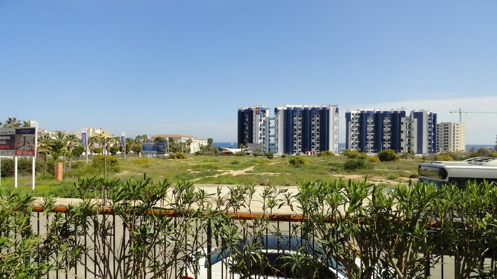 He La Entrada Punta Prima Hotel Torrevieja Exterior foto